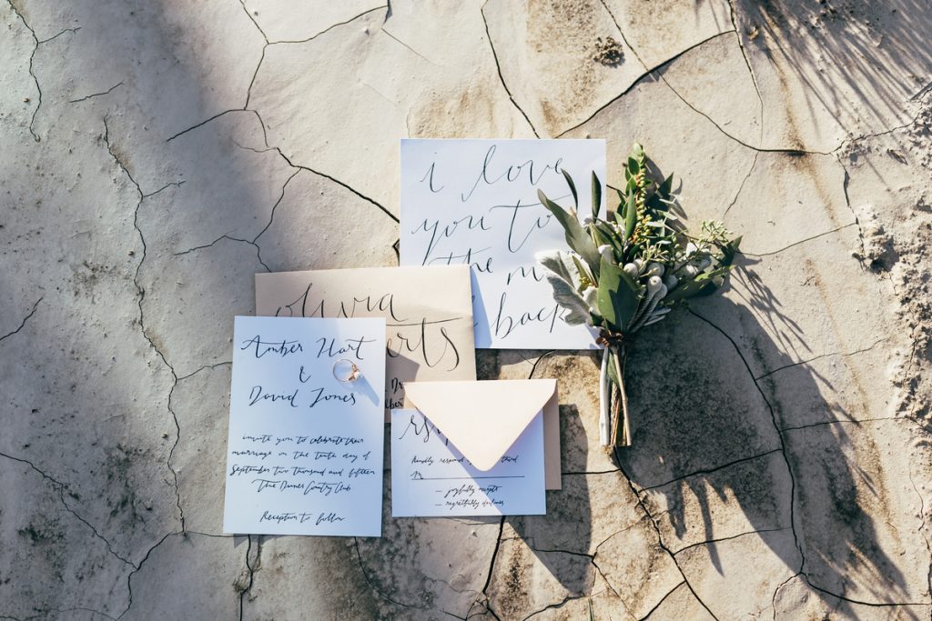 Indie Elopement in Alberta's Badlands