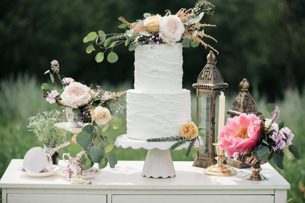 Styled Wedding Shoot: Vintage Field Chic