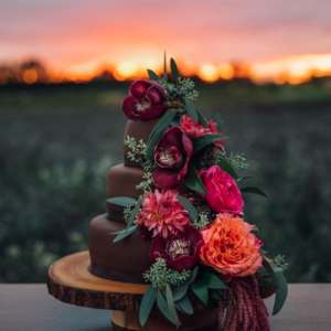 Cory Christopher - Real Floral on Wedding Cake