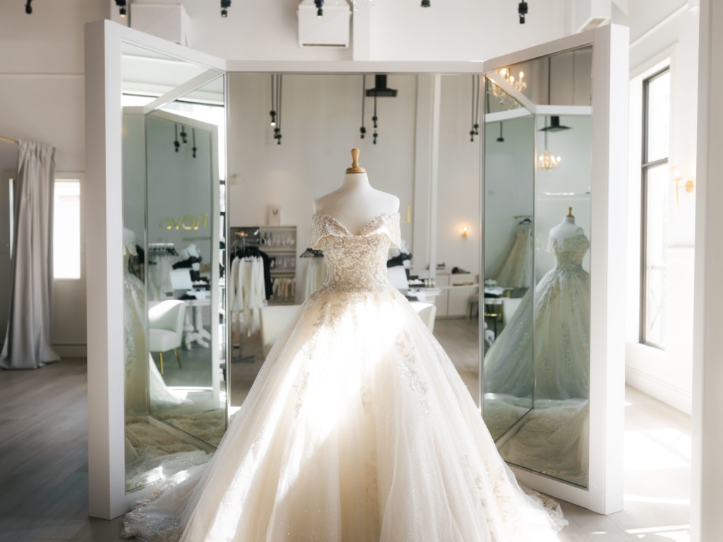 Top 5 Bridal Boutiques for Custom Wedding Dresses in Toronto - Toronto  Wedding Photographer